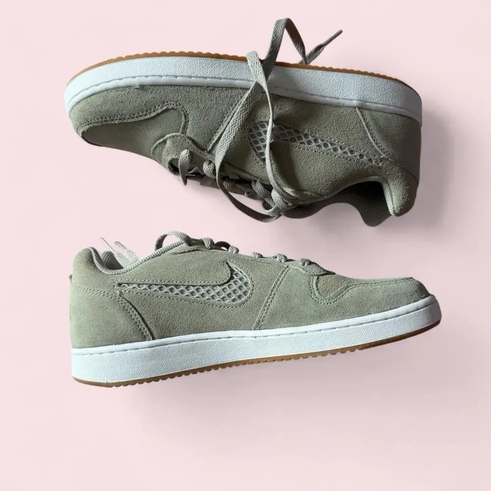 Nike Court Borough Low 2